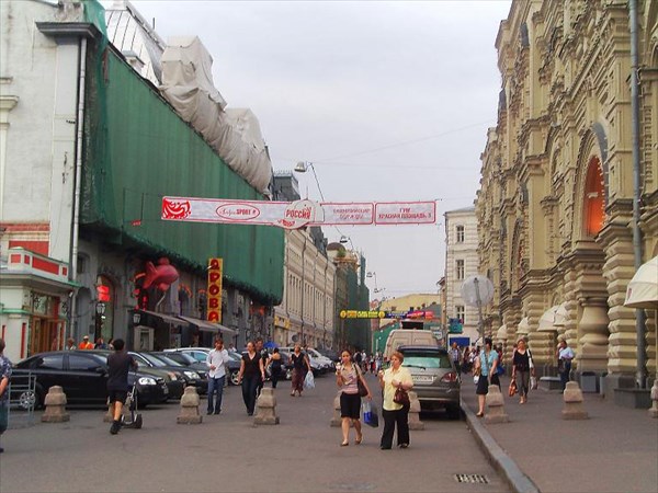 080-Никольская улица-вид от Красной площади